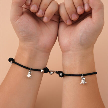 Bracelet magnétique d'amour en alliage avec petit dinosaure