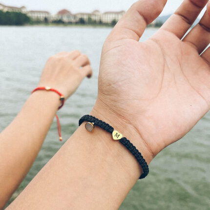 Bracelet en acier inoxydable avec cœur vintage tissé à la main